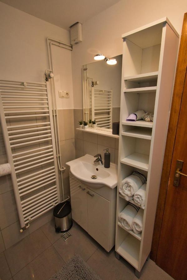 Apartment Zizi โอมิช ภายนอก รูปภาพ