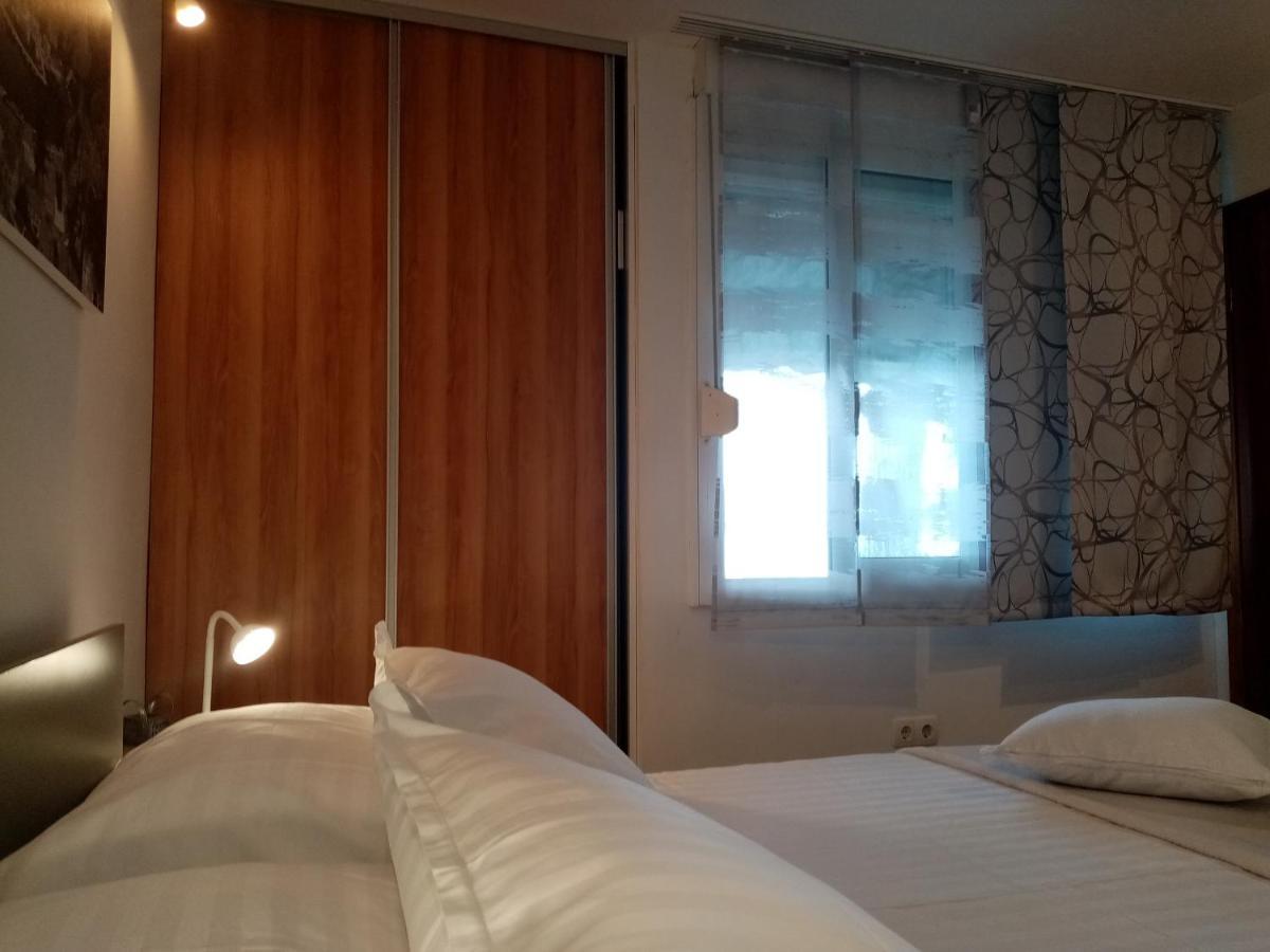 Apartment Zizi โอมิช ภายนอก รูปภาพ